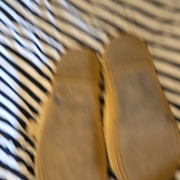 Tory Burch Cream and Gold Sandals with Decorative Straps - Picture 3 of 5